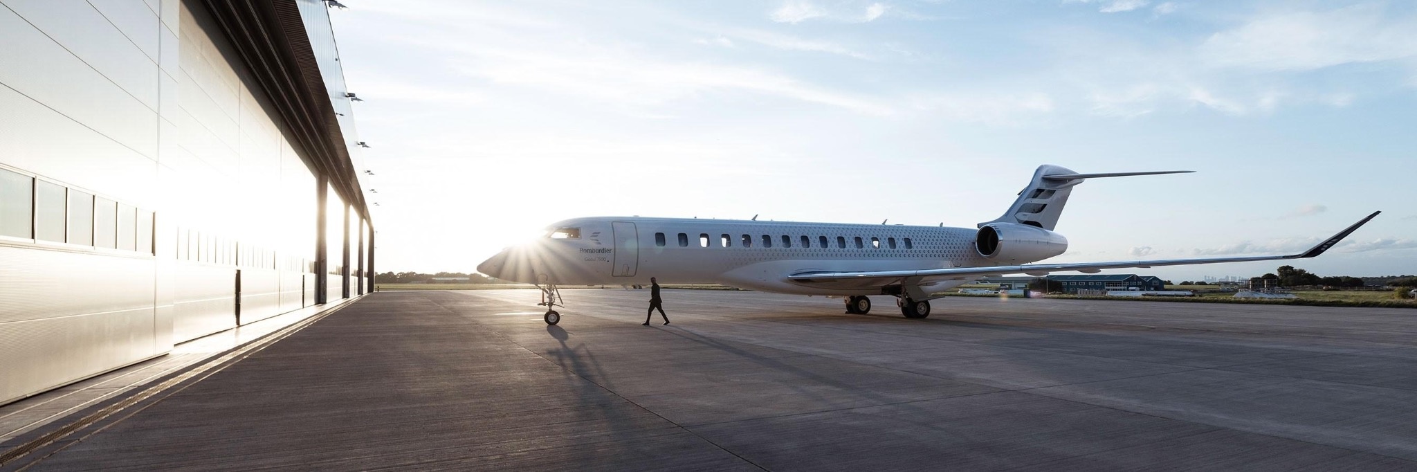 Heavy Jets exterior