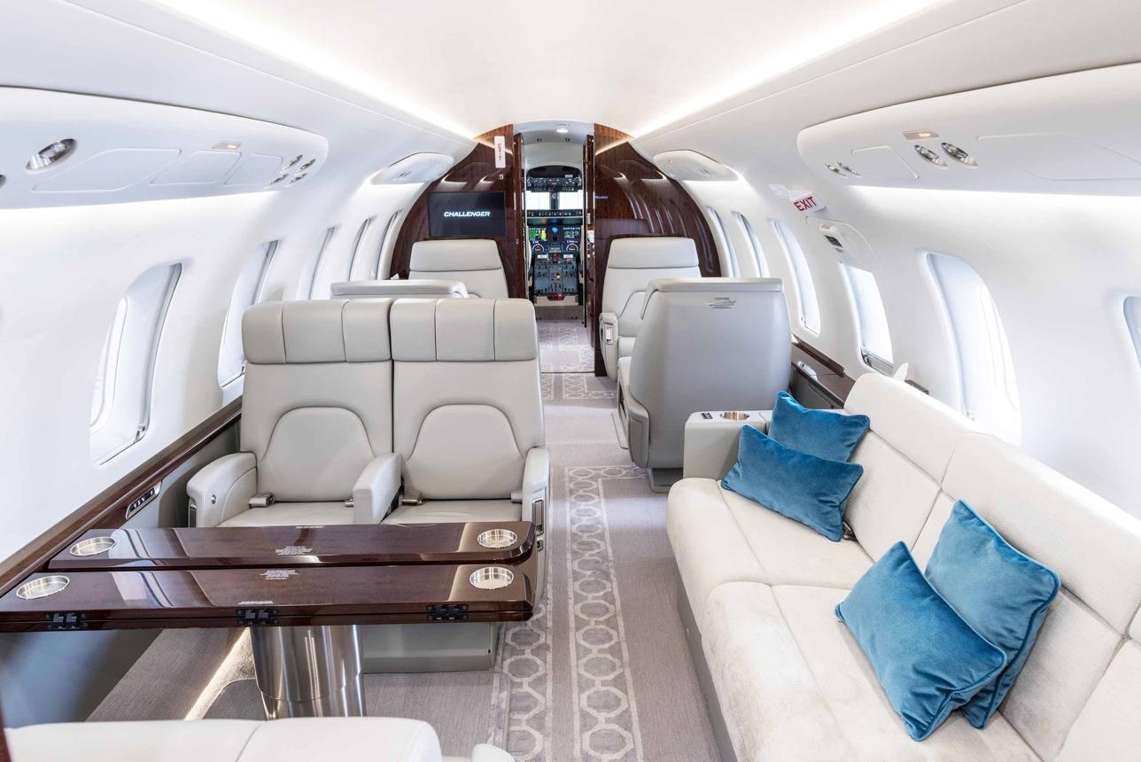 Super Midsize Jets interior