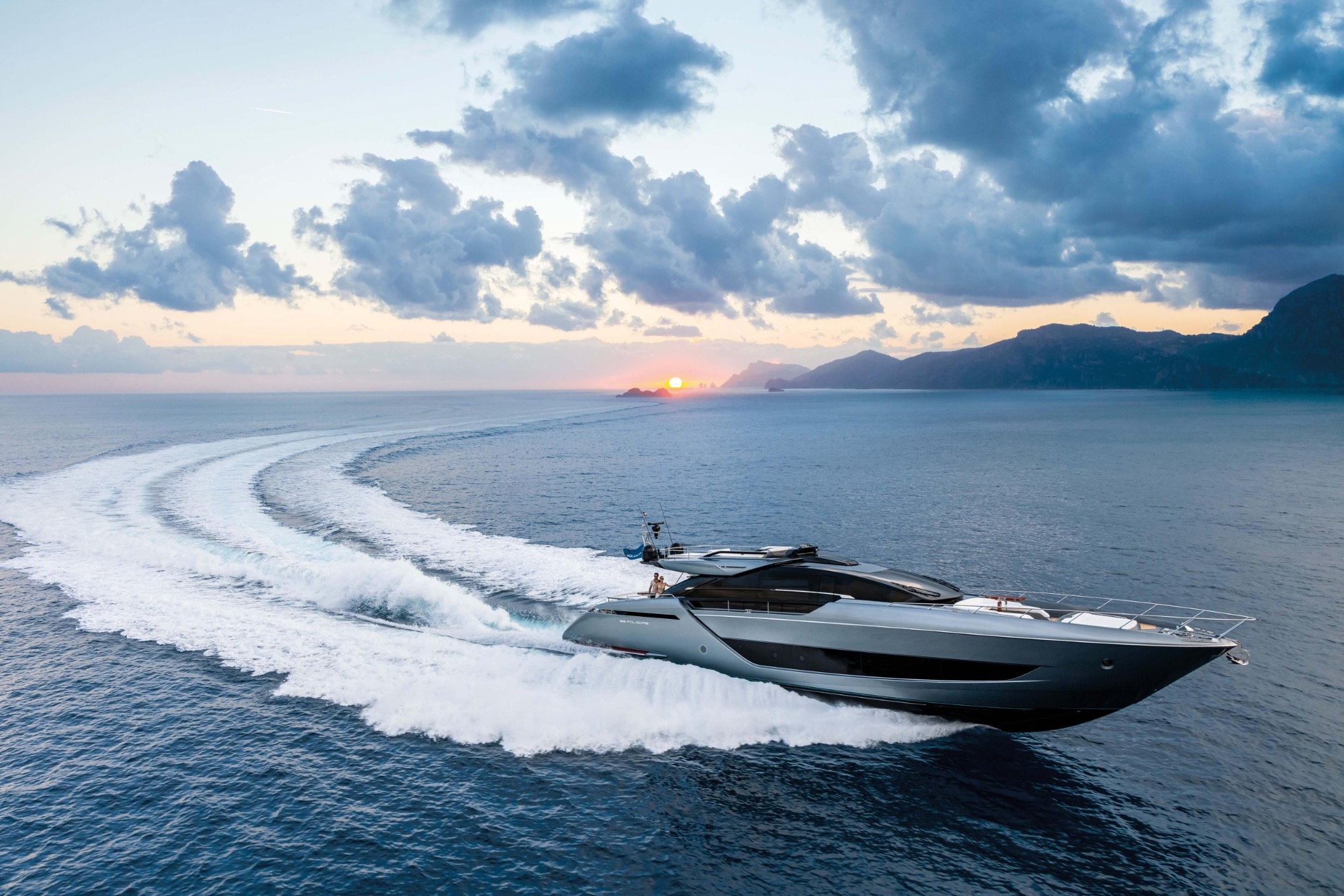 Sport yacht